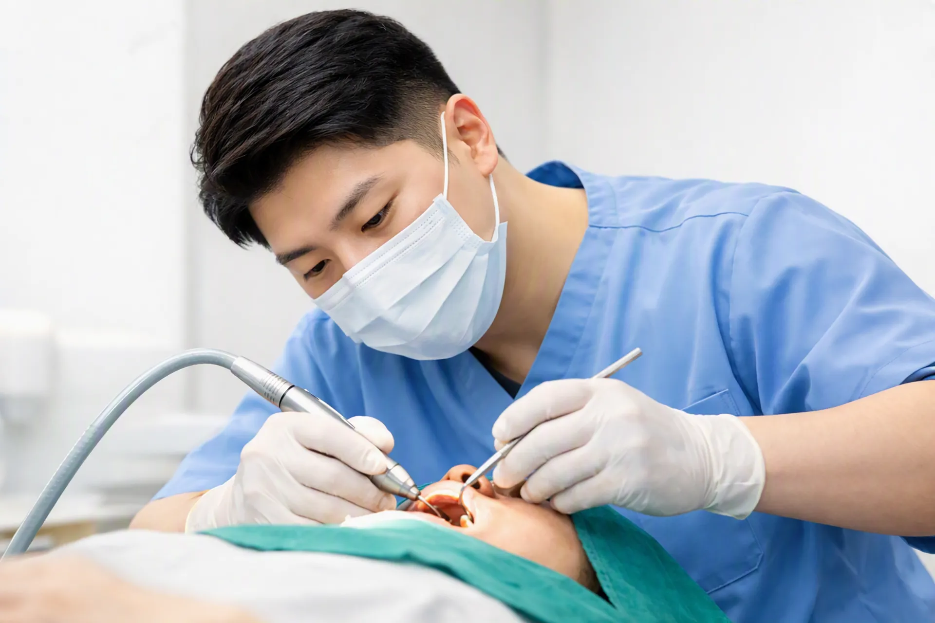 Le Blanc Dental Clinic 治療中の様子