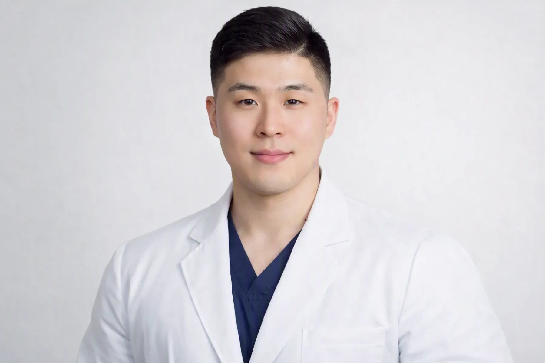 Le Blanc Dental Clinic キム・ジンファン先生（ポートレート）